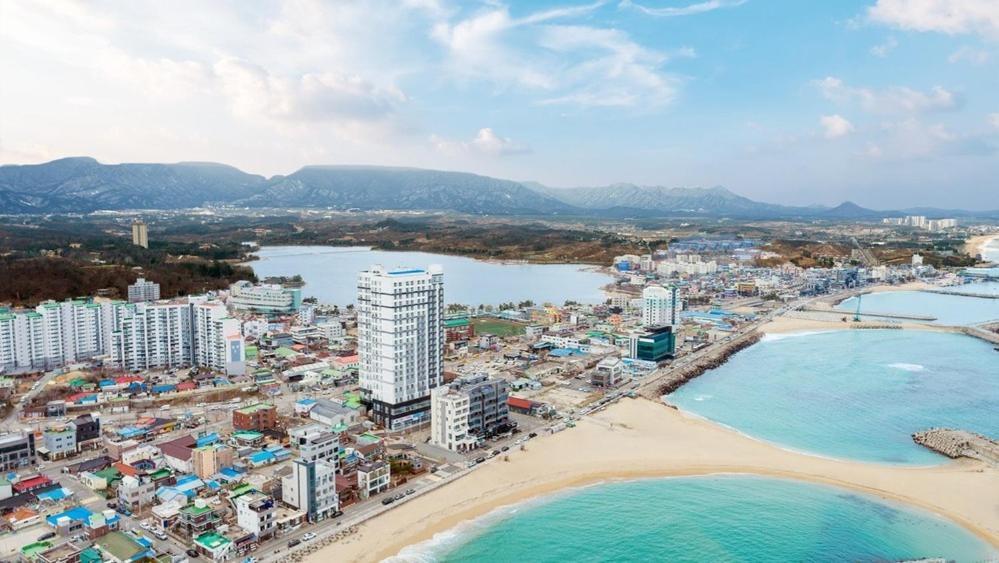 Sokcho Rianvichae Central Hotel Exterior photo